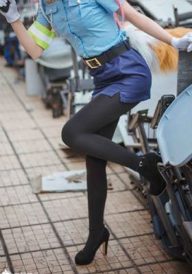 巨大黑迪克vs娇小亚女_BD国语手机在线看