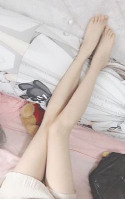 不穿内衣的女邻居_超清影视在线观看